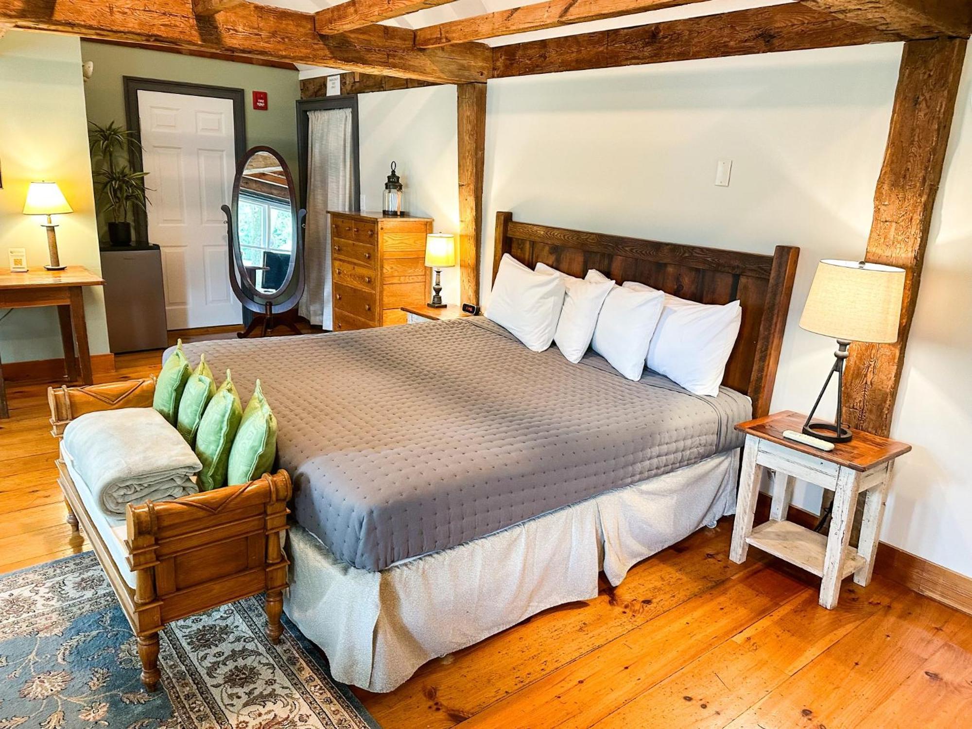 The Black Walnut Inn Amherst Exteriér fotografie