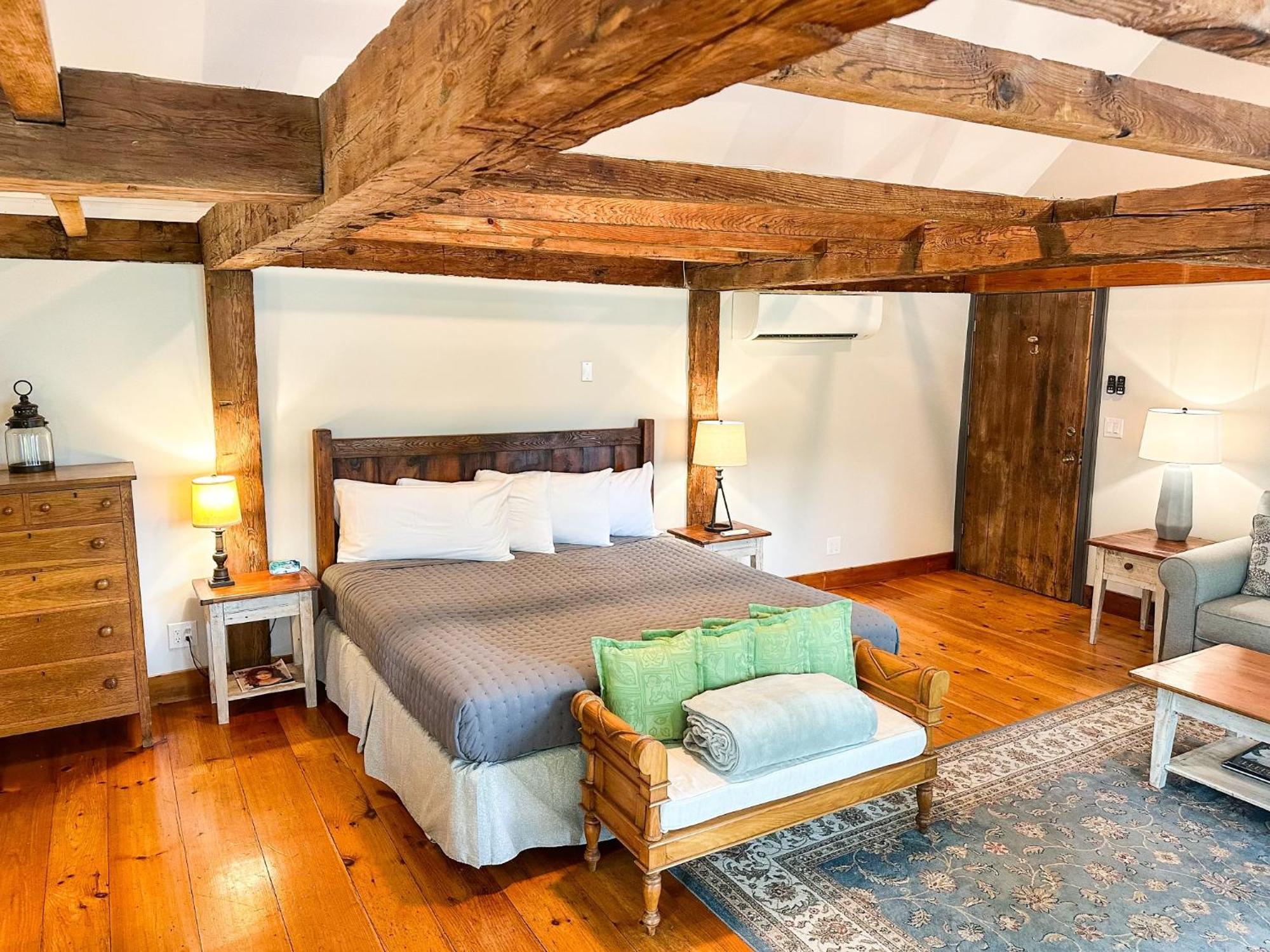 The Black Walnut Inn Amherst Exteriér fotografie