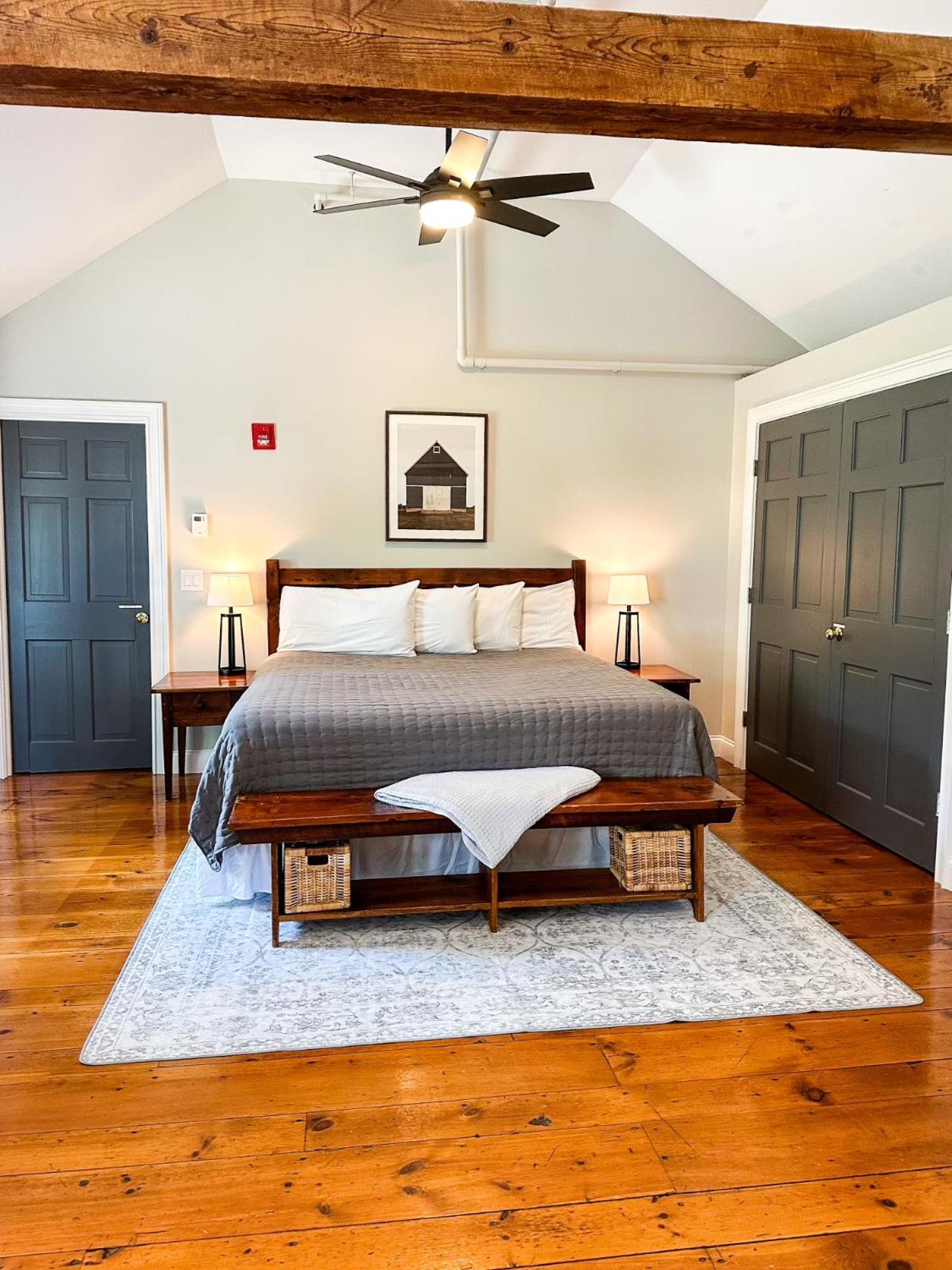 The Black Walnut Inn Amherst Exteriér fotografie