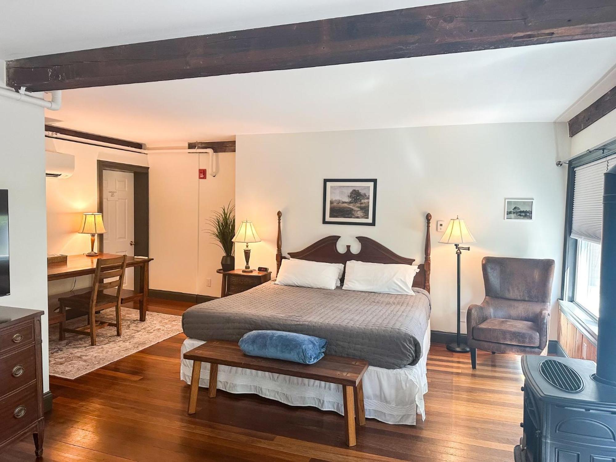 The Black Walnut Inn Amherst Exteriér fotografie