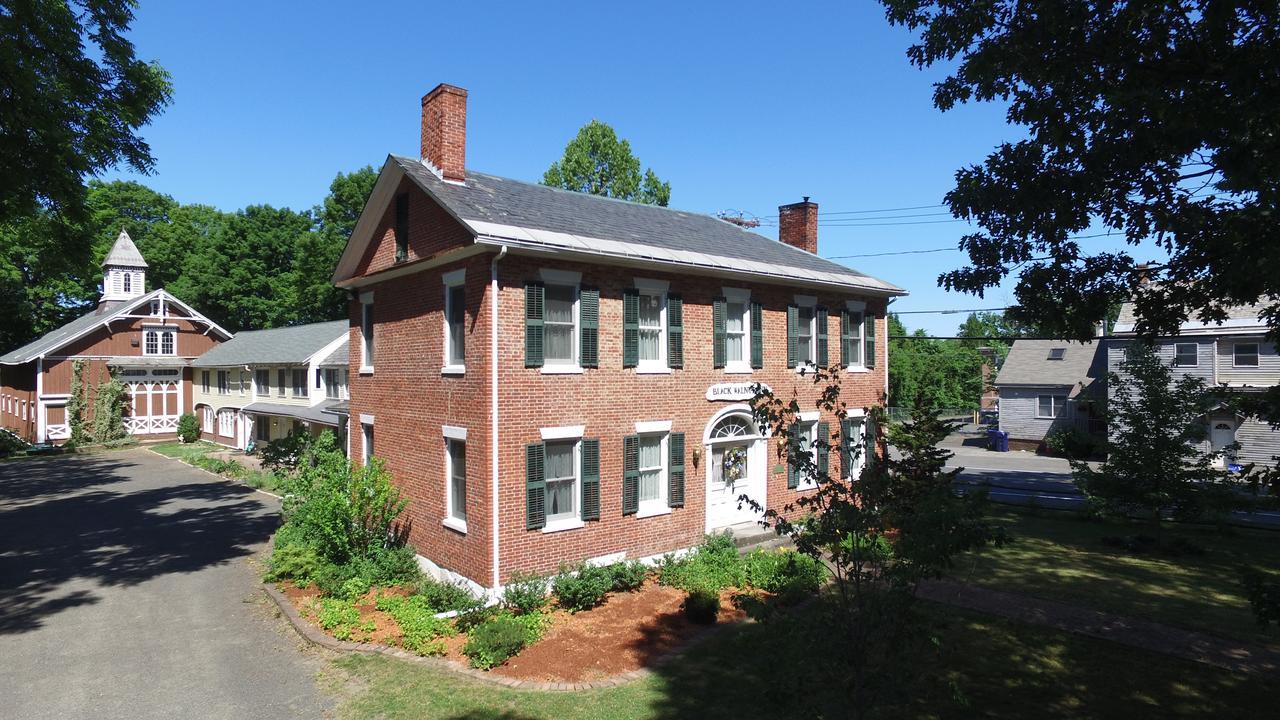 The Black Walnut Inn Amherst Exteriér fotografie